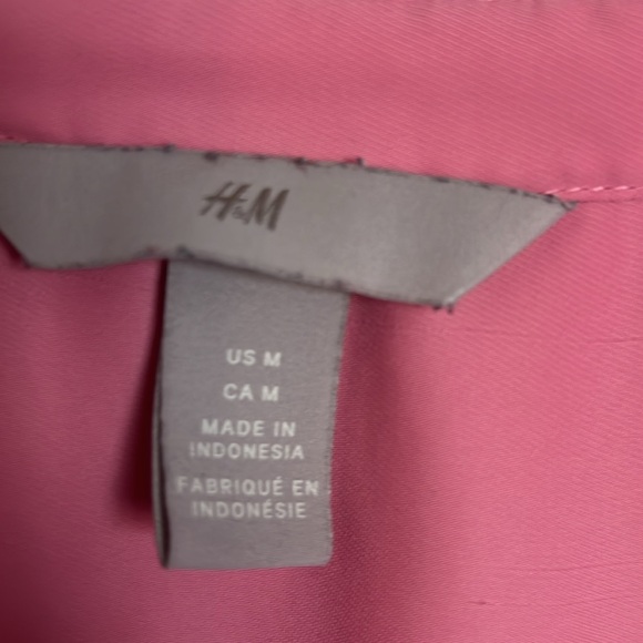 V neck dress with belt nwt - Picture 2 of 3